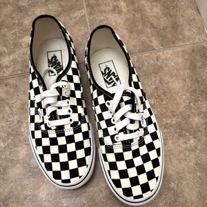 VANS. Checkerboard. Excellent condition. Women’s size 9, Men’s size 7.5